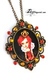 'Red heart Queen' : Cameo necklace