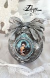 'Édward Scissorhands' : Handmade Decorated Christmas ball 4.7"/12cm No file chosen
