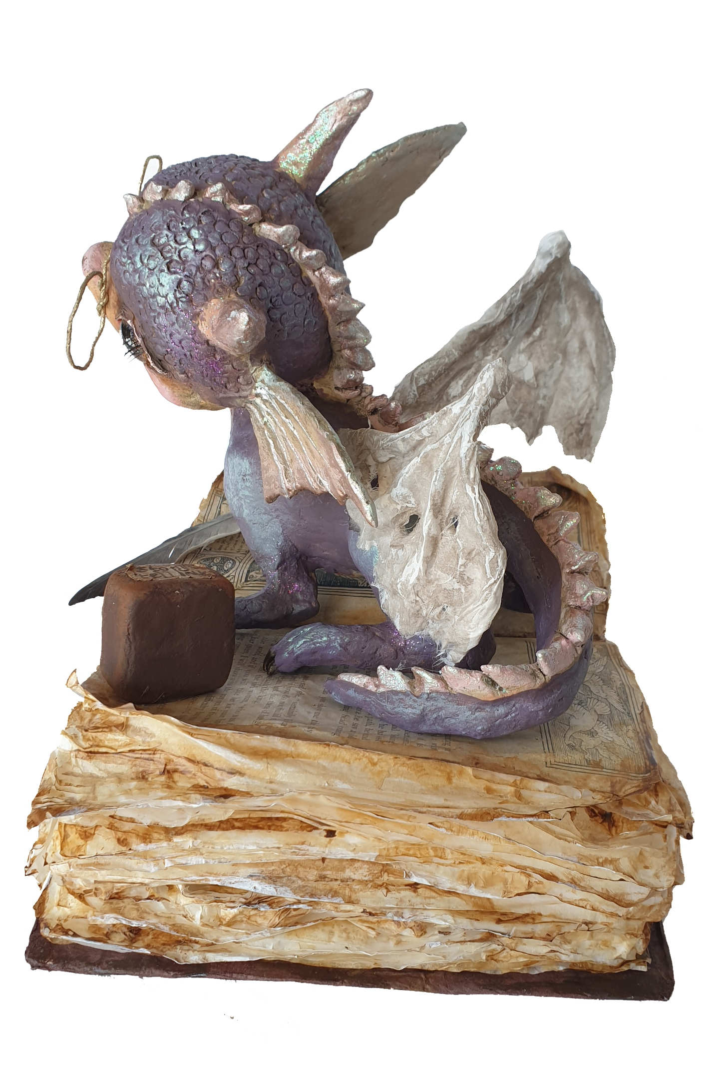 'The Librarian's Apprentice' - Papier-mâché sculpture 9x6x8"/23x16x22cm - Image 9